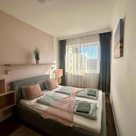 Blaha I Freeparking Apartament *