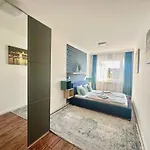 Blaha I Freeparking * Budapest