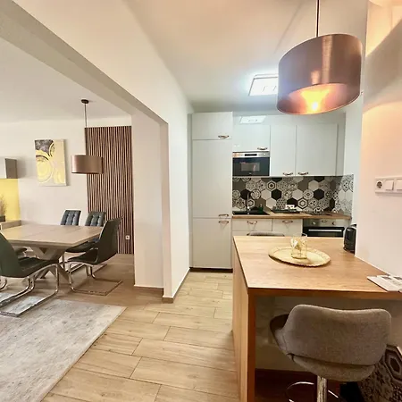 Blaha Ii Freeparking Будапешт