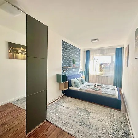 Blaha Ii Freeparking * Budapest